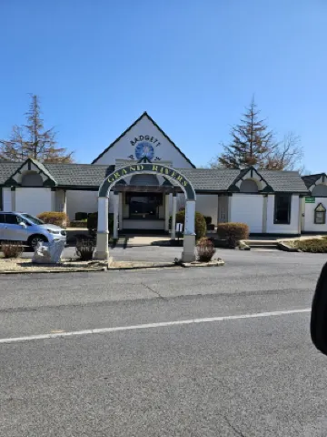 Very nice house in a quite peaceful area 2 mins from the water