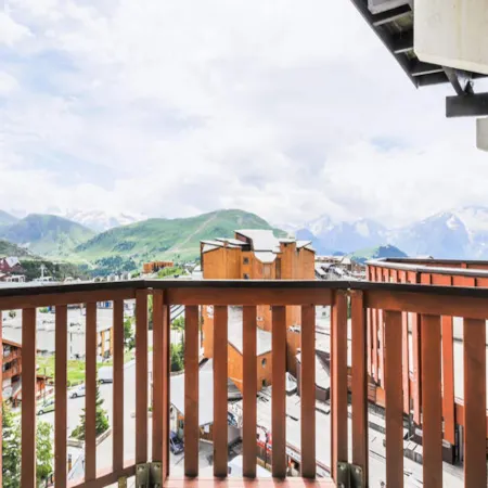 Apartment in Alpe d'Huez with Mountain Views