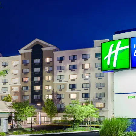 Holiday Inn Express HAUPPAUGE-LONG ISLAND by IHG