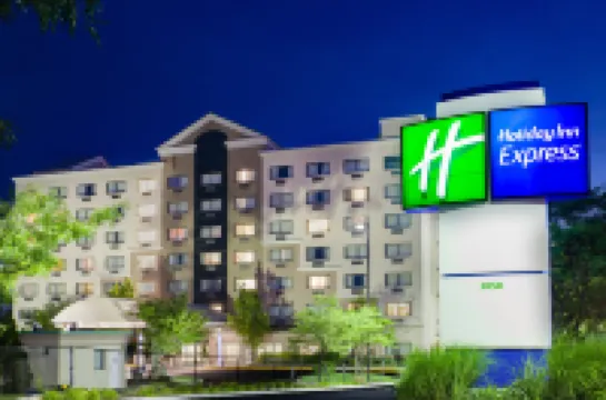 Holiday Inn Express HAUPPAUGE-LONG ISLAND by IHG