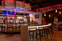 杜拜艾美飯店及會議中心 - 酒吧