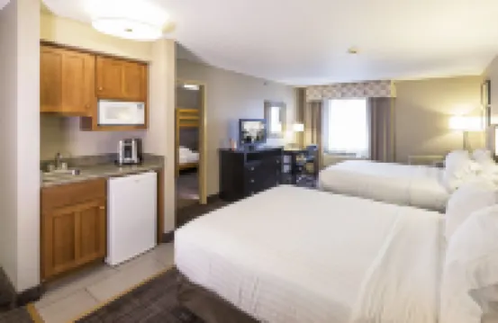 Holiday Inn Express & Suites ST. JOSEPH LAKEFRONT by IHG