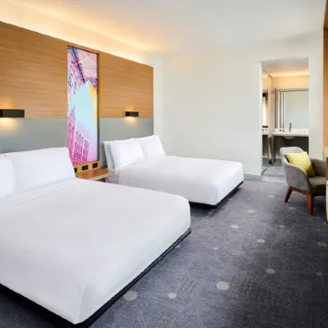 Aloft Montreal Airport