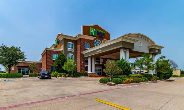 Holiday Inn Express & Suites Fort Worth - Fossil Creek by IHG
