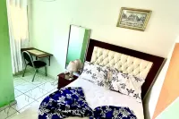 1 Bed Studio Sleeps 2 - Canal View Wifi Parking