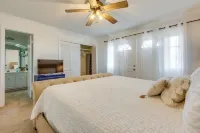 Breezy Dauphin Island Vacation Rental with Deck! - Ocean View
