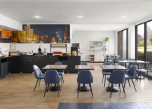 ลาร์คสเปอร์ แลนดิ้ง แอน อาร์เบอร์ โรงแรมในแอนน์อาร์เบอร์