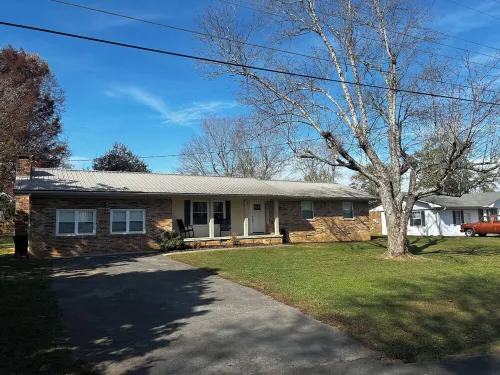 Renovated ranch home, 1850 sf-15 mins to Whacker -25 mins to Chattanooga Airport Hotel a Hopewell