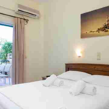 Konstantinos Hotel & Apartments I Rooms