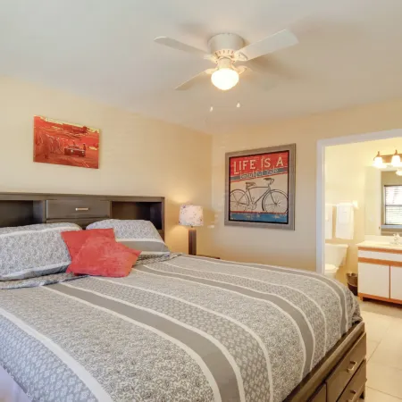 Screened Porch + Pool Access: Cozy Sebring Condo Hotels in Sebring