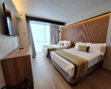 Hotel Block Suites