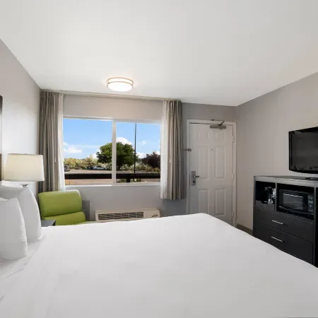 Richland Riverfront Hotel and Conference Center, Ascend Hotel Collection