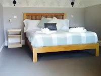 The Charlton Inn Hotel di 
