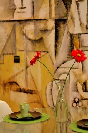 Apartamentos Suites Oficentro Deluxe Отели рядом с достопримечательностью «Плайя де ла Малагета»