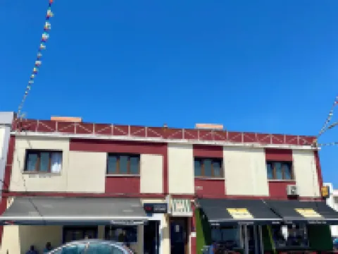 Tribo da Praia - Eco Hostel Hotels in Ferrel