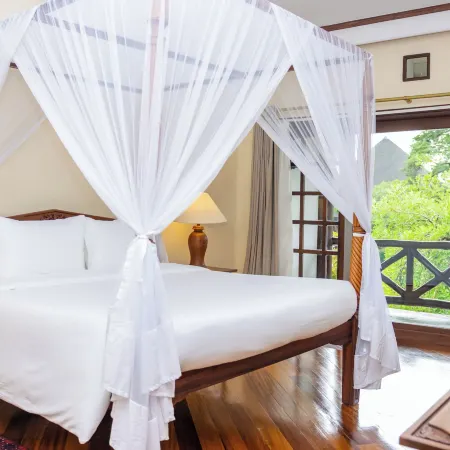 Safari Park Hotel