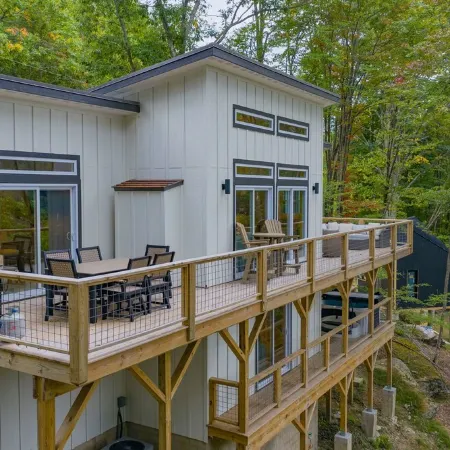 Hot Tub • Mountain Views • Firepit • Dog Friendly