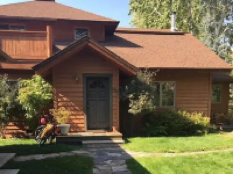Creekside on Quigley - 3BD Private Home on Trails + Hot Tub Hotels in Hailey