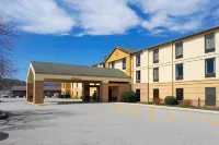 Comfort Inn Duncansville - Altoona - parking