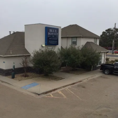 Blue Bonnet Suites -Lubbock, TX - Medical Center