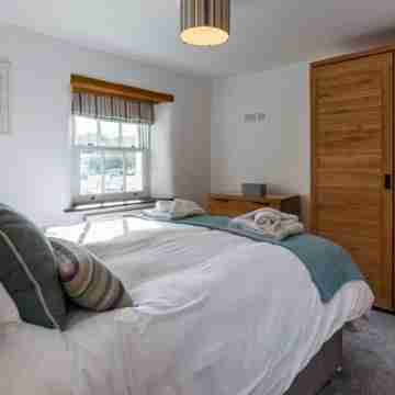 1 Bossiney House in Cornwall Rooms