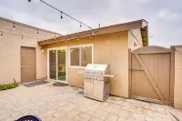 Idyllic Tustin Home w/ Private Patio & Grill