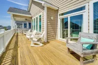 Modern Surf City Beach House w/ Hot Tub! - Wifi