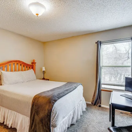 Manitou Springs Escape w/ A/C & Private Deck!