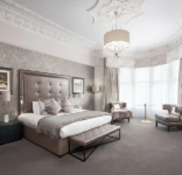 Number 10 Hotel Hotels near Clarks