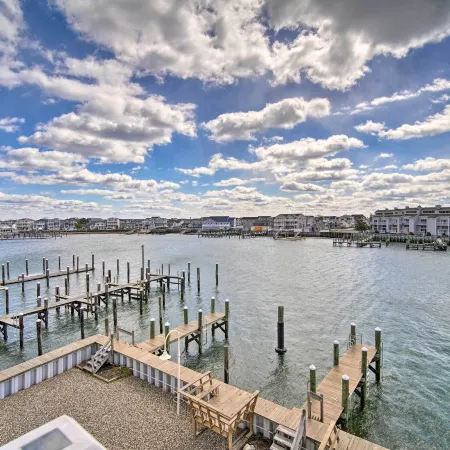 Condo w/ Bay Views ~ 5 Mi to Atlantic City!