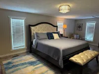 Walk to Muirfield – Backyard Pavilion, 2 Fire Pits for Ultimate Relaxation! - de charme