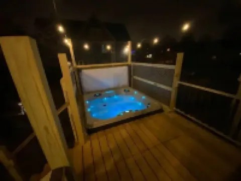 The Gem of Brewers Hill with Hot Tub and Seasonal Pool