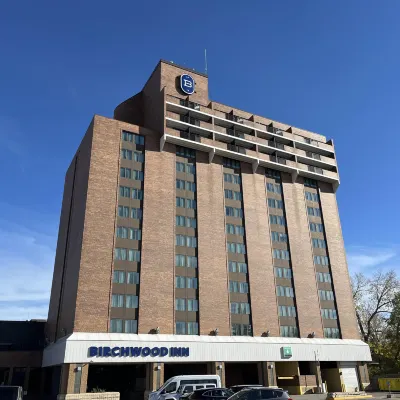 Birchwood Inn, BW Premier Collection Hotels near Assiniboine Park Zoo