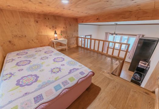 구미 강변하우스펜션