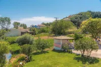 Pink House Socrates Corfu Beachside Retreats - Pet friendly