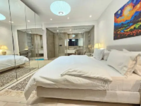 拉馬爾薩中心的精緻別墅帶花園