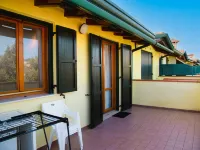 Bright apartment with two lovely terraces Các khách sạn ở Eraclea