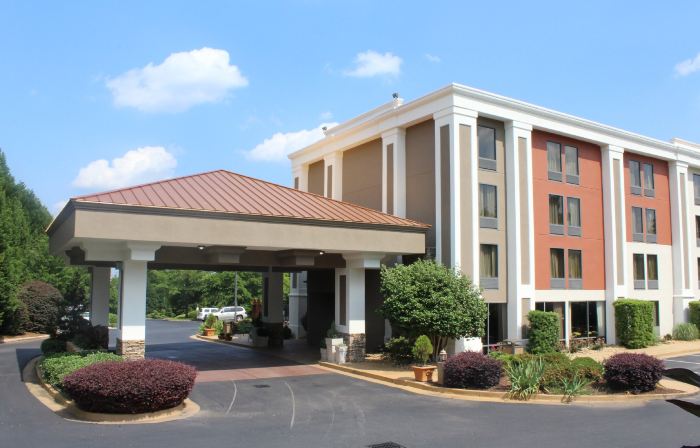 Holiday Inn Express FORSYTH by IHG
