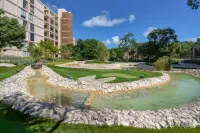 Corasol Modern Apt with Terrace