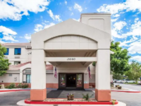 อีโคโนลอดจ์ สนามบินนานาชาติเดนเวอร์ โรงแรมในออโรรา