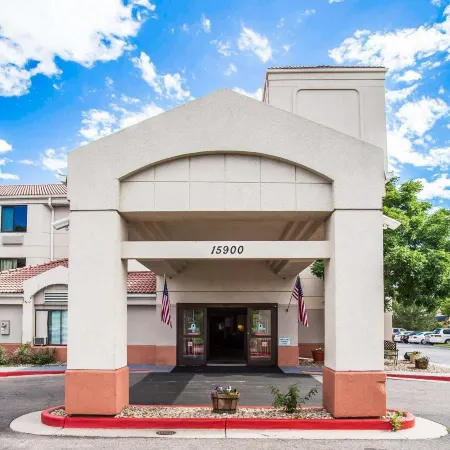 Econo Lodge Denver International Airport