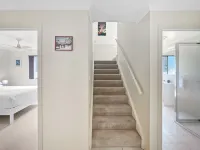 Beachside Retreat With Garage Parking - Lejligheder