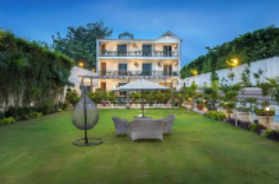 Alaya Stays Versace Farms |5 BHK Farm House Hotels in 