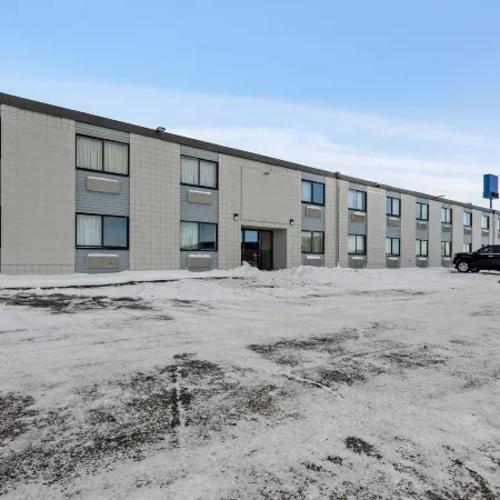 Motel 6 Fargo, ND - West Acres - North Fargo