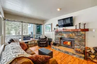 Meadow Creek Golf Resort Condo: Skiing & Lake Life Hotel a 