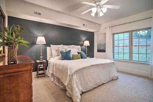 Cozy Young Harris Condo Near Lake Chatuge! - WiFi