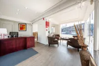 Banfield Studios By OYO Portland OR