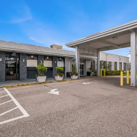 Clarion Inn & Suites Across from Universal Orlando Resort