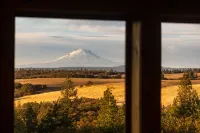 Mosier Cabin Hot Tub Mt Adams View