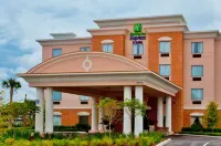 Holiday Inn Express & Suites ORLANDO-OCOEE EAST by IHG Hotels near MetroWest Golf Course